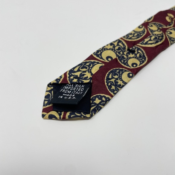 Yves Saint Laurent Mens Silk Tie Burgundy Gold Medallion Geometric Made in USA - Picture 4 of 4